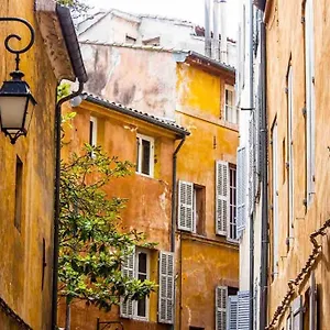 Au Coeur D'aix Avec Balcon Et Parking Appartement Aix-en-Provence