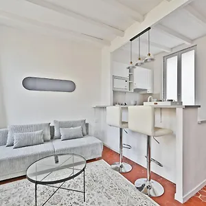 https://au-roi-rene-lumineux-wifi.aixenprovencehotels.org